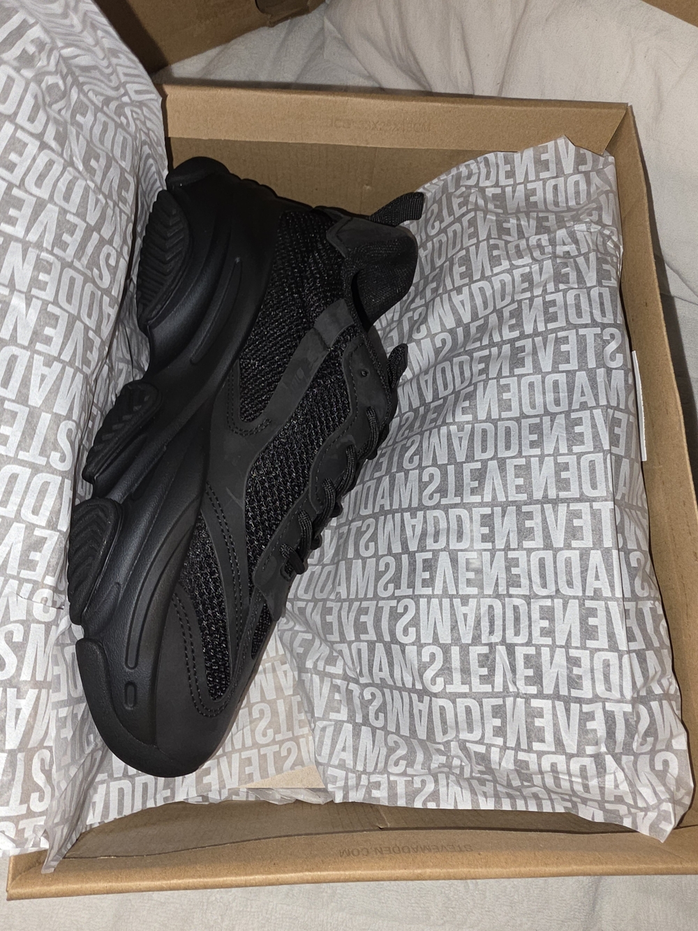 Steve Madden Possession Black Chunky Sneakers Women’s Size 9 New